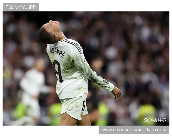 卡马文加头球中柱,皇马错失绝杀后仰天长叹 卡马文加头球中柱,皇马错失绝杀后仰天长叹